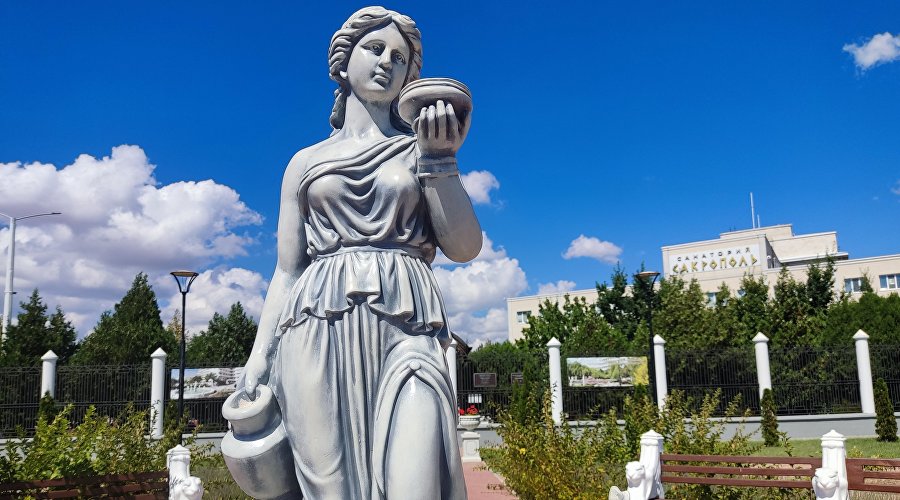 萨基湖滨湖步道